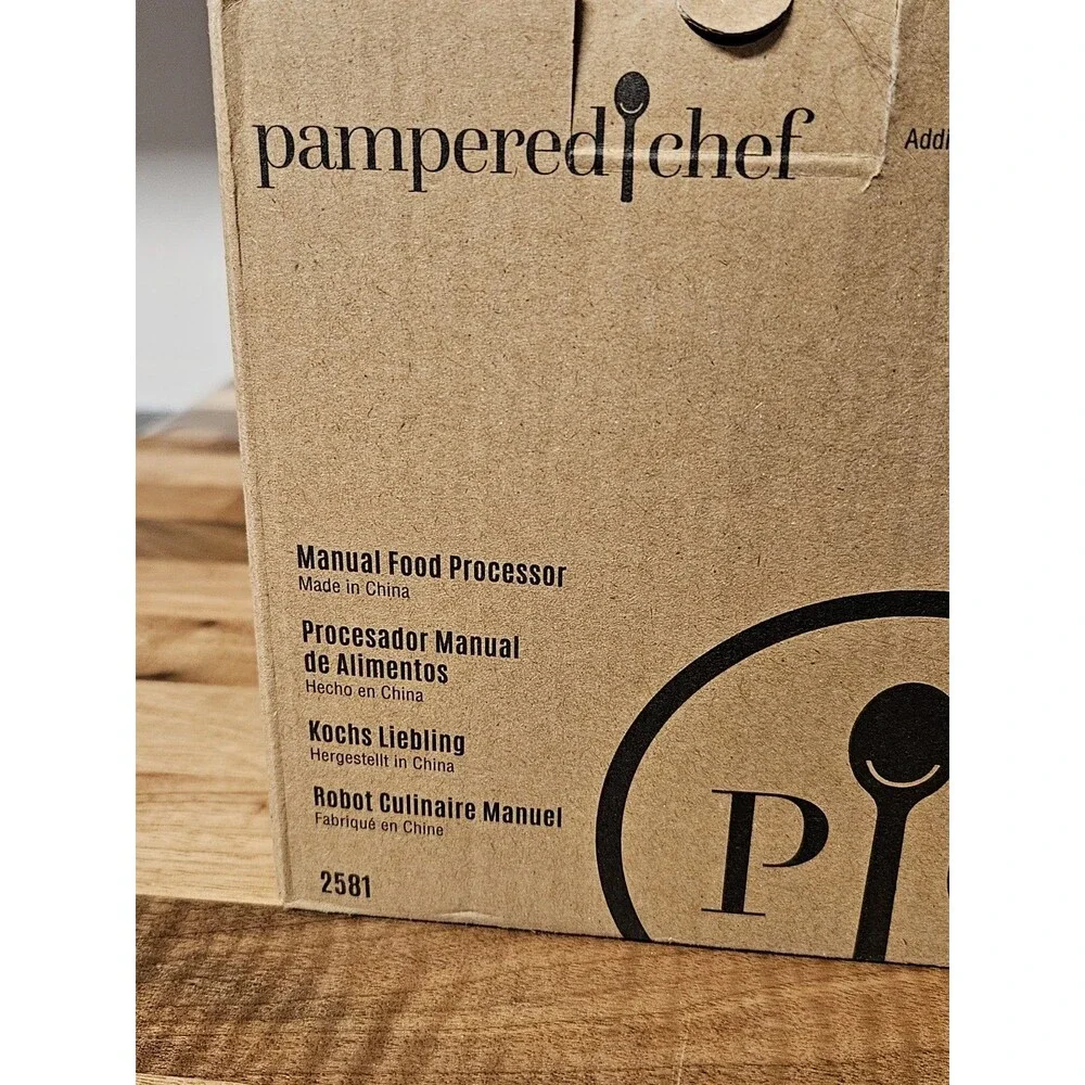 New In Box Pampered Chef Manual Food Processor #2581